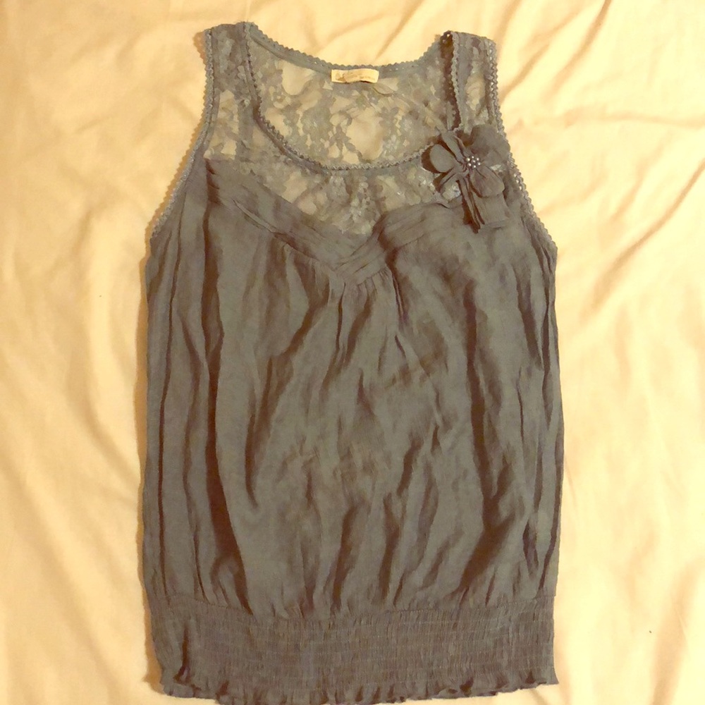 Super pretty Edge sleeveless blouse